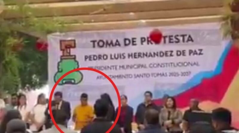 Alcalde electo de Santo Tomás de los Plátanos toma protesta y huye para no ser detenido