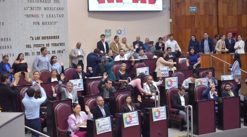 A partir de hoy, ciudadanos pueden desempeñar dos cargos simultáneamente: Congreso de Veracruz